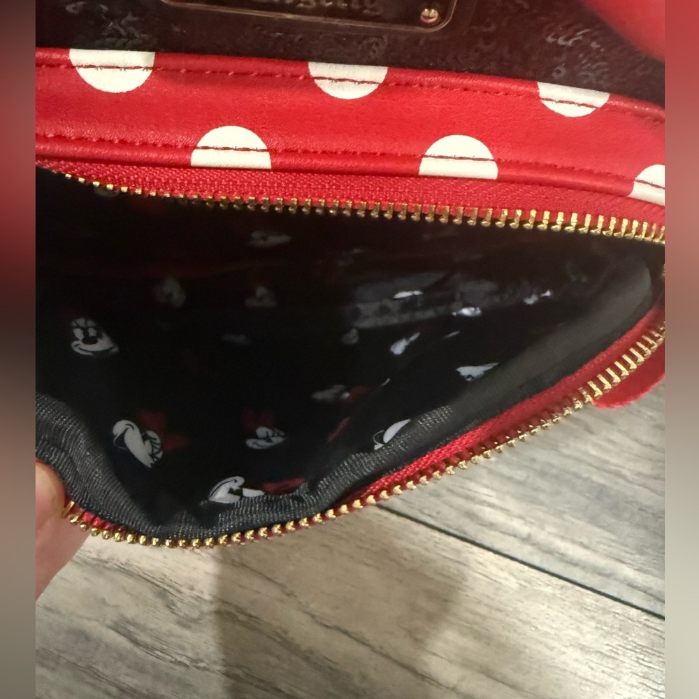 Loungefly Disney Minnie Mouse Sequin Polka Dot Mini Backpack - Picture 4 of 4
